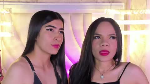 Siara and Zoe tattoo online show from June 26, 11:31 pm