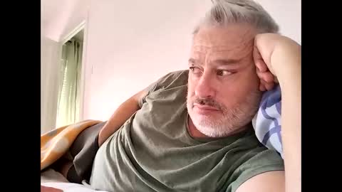 Snapshot of sibemolx chatting on September 24, 11:02 am sibemolx online show from September 24, 11:02 am