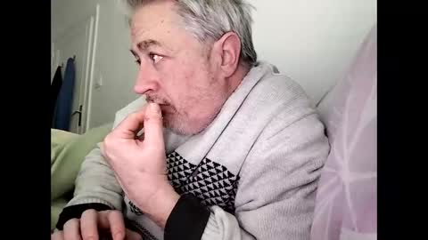 sibemolx online show from February 1, 1:42 pm