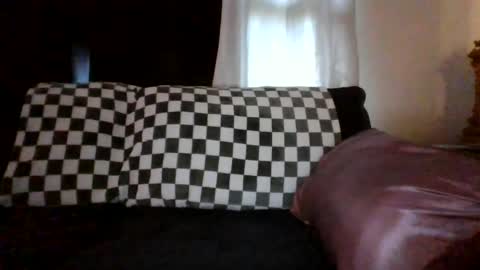 Mrs. St. Patrickk online show from June 20, 8:11 pm