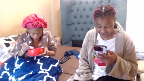 Snapshot of sieannabrown chatting on June 3, 10:29 am sieannabrown online show from June 3, 10:29 am