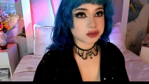 Snapshot of sienna_desiree chatting on April 11, 11:03 am Sienna Desieree online show from April 11, 11:03 am