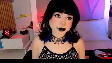 Snapshot of sienna_desiree chatting on April 30, 2:56 pm Sienna Desieree online show from April 30, 2:56 pm