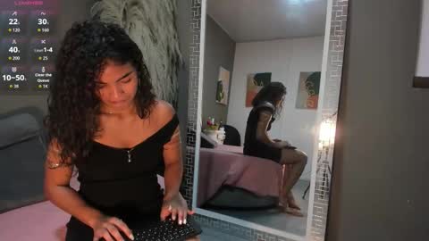 sienna_glow online show from November 4, 12:15 pm