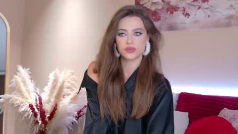 Snapshot of sienna_voss chatting on July 3, 8:59 pm sienna_voss online show from July 3, 8:59 pm