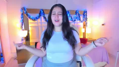 Sienna  online show from November 19, 11:32 am