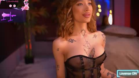 Sienna online show from October 22, 5:34 pm