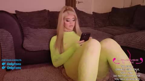 Sienna La Malfa online show from October 16, 1:23 pm