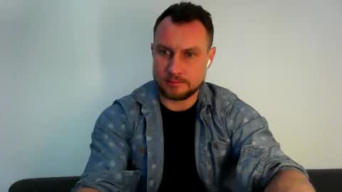 Snapshot of siggurd7one chatting on February 12, 6:51 pm Orlando online show from February 12, 6:51 pm