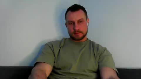 Snapshot of siggurd7one chatting on March 4, 5:45 pm Orlando online show from March 4, 5:45 pm