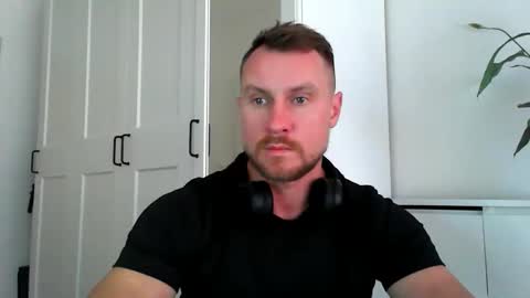 Snapshot of siggurd7one chatting on September 20, 10:27 am Orlando online show from September 20, 10:27 am