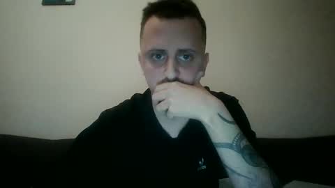 Snapshot of sigmask chatting on March 5, 5:08 pm Sigmask online show from March 5, 5:08 pm