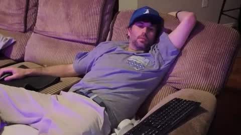 Snapshot of sigmaslayer chatting on March 22, 8:29 am sigmaslayer online show from March 22, 8:29 am