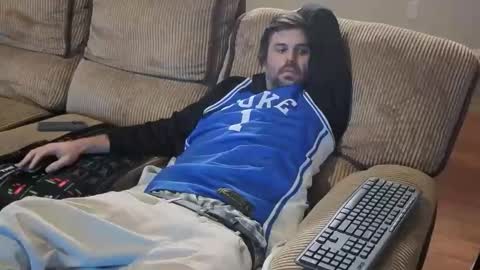 Snapshot of sigmaslayer chatting on March 28, 7:52 am sigmaslayer online show from March 28, 7:52 am