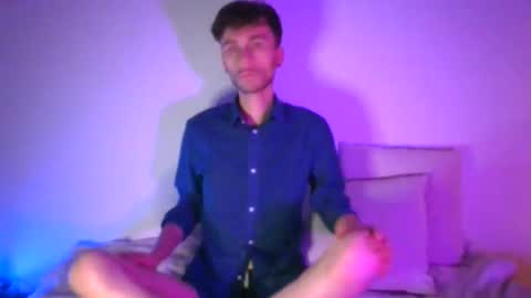 siiimon777 online show from March 24, 1:54 am