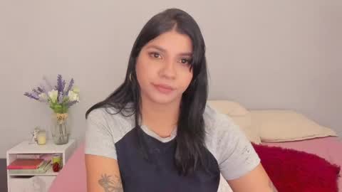 siirena online show from May 26, 6:48 pm