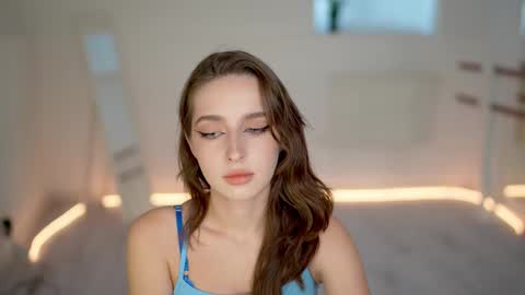 Snapshot of silent_chill chatting on February 12, 11:07 am Chilli online show from February 12, 11:07 am