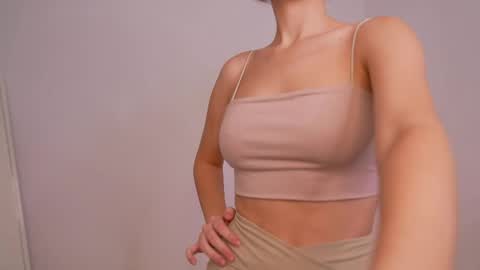 Snapshot of silent_chill chatting on February 24, 1:42 pm Chilli online show from February 24, 1:42 pm