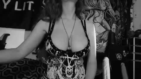Allmylinkssilentmary666 online show from July 8, 1:37 pm