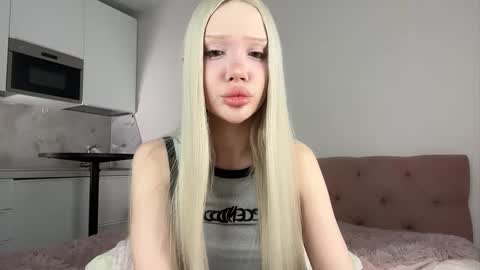 Snapshot of siliconepornstar chatting on October 1, 5:52 pm Diana  online show from October 1, 5:52 pm