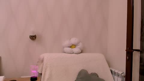 silk_ann online show from January 11, 5:45 am