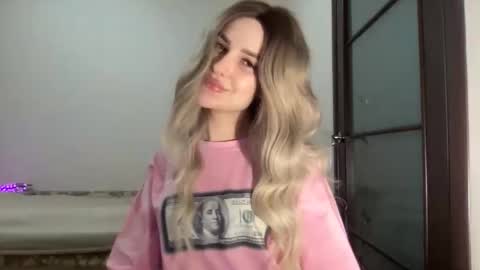 silkybabe19 online show from December 5, 1:25 am