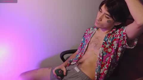 Snapshot of silly_cybin chatting on February 5, 11:02 am cybin online show from February 5, 11:02 am