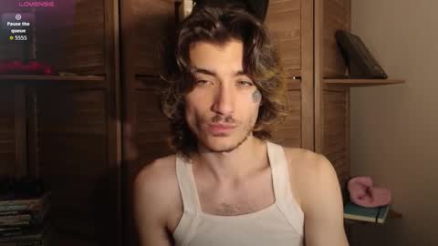 Snapshot of silly_cybin chatting on February 23, 5:49 am cybin online show from February 23, 5:49 am