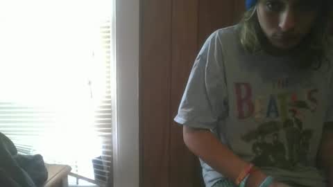 Snapshot of sillycutecow chatting on December 4, 3:10 pm Hailey online show from December 4, 3:10 pm