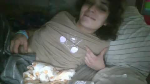 Snapshot of sillycutecow chatting on February 19, 3:38 pm Hailey online show from February 19, 3:38 pm