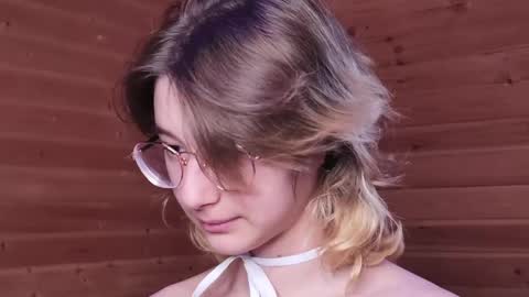 Snapshot of silva_tailll chatting on April 28, 3:06 pm silva online show from April 28, 3:06 pm