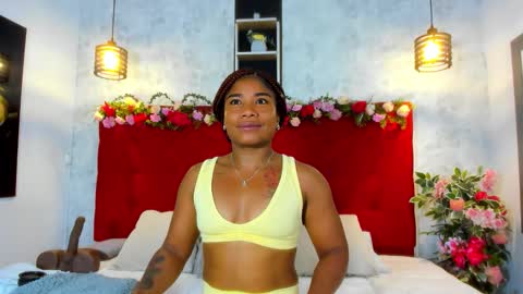 Snapshot of silvannafit chatting on November 19, 12:27 pm Silvana Fit online show from November 19, 12:27 pm