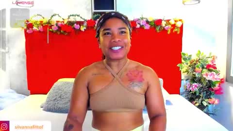 Snapshot of silvannafit chatting on March 3, 11:27 am Silvana Fit online show from March 3, 11:27 am