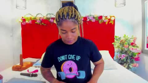 Snapshot of silvannafit chatting on March 5, 11:39 am Silvana Fit online show from March 5, 11:39 am