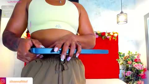 Snapshot of silvannafit chatting on March 15, 9:04 am Silvana Fit online show from March 15, 9:04 am