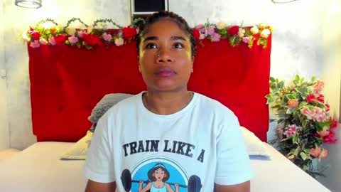 Snapshot of silvannafit chatting on April 6, 11:44 am Silvana Fit online show from April 6, 11:44 am