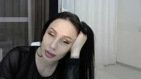 Snapshot of silver_still chatting on April 13, 2:33 pm silver_still online show from April 13, 2:33 pm