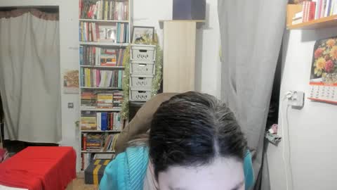 Snapshot of silvercaramel chatting on September 28, 9:09 pm silvercaramel online show from September 28, 9:09 pm