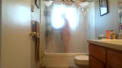 silverdragon70 online show from September 13, 9:58 pm