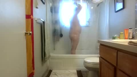 silverdragon70 online show from October 25, 10:37 pm