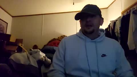 Snapshot of silverfox706 chatting on November 29, 4:59 am Jay Silverfox706 online show from November 29, 4:59 am