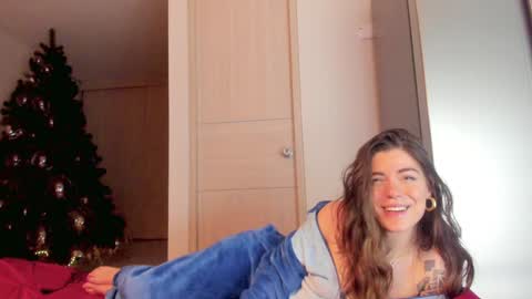 Snapshot of silverhase1 chatting on December 16, 5:59 am silverhase1 online show from December 16, 5:59 am