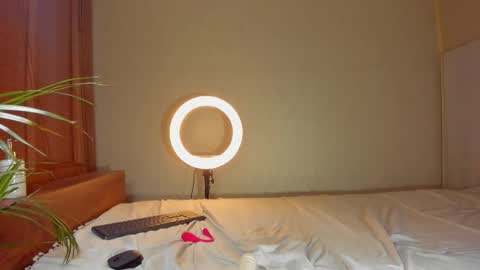 silverhase1 online show from February 21, 4:24 am