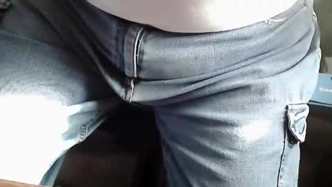 Snapshot of silversenior chatting on January 8, 4:09 pm Silver online show from January 8, 4:09 pm