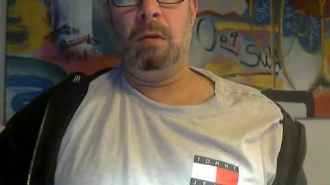 Snapshot of silversurfer1010 chatting on January 12, 3:28 am Silver online show from January 12, 3:28 am