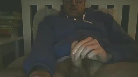 Snapshot of simeone1324 chatting on January 23, 11:26 am simeone1324 online show from January 23, 11:26 am