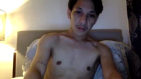 Snapshot of simon50012 chatting on February 14, 1:41 pm TwinkSimon online show from February 14, 1:41 pm