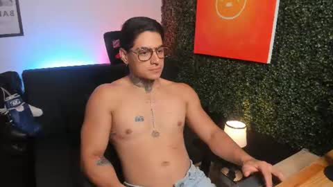 Simon Cortes online show from June 24, 11:53 am