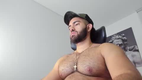 Snapshot of simon_leon01 chatting on June 13, 2:20 am simon_leon01 online show from June 13, 2:20 am