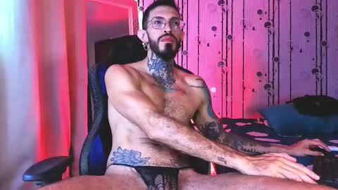 Snapshot of simon_rz chatting on January 10, 12:07 pm Simon online show from January 10, 12:07 pm